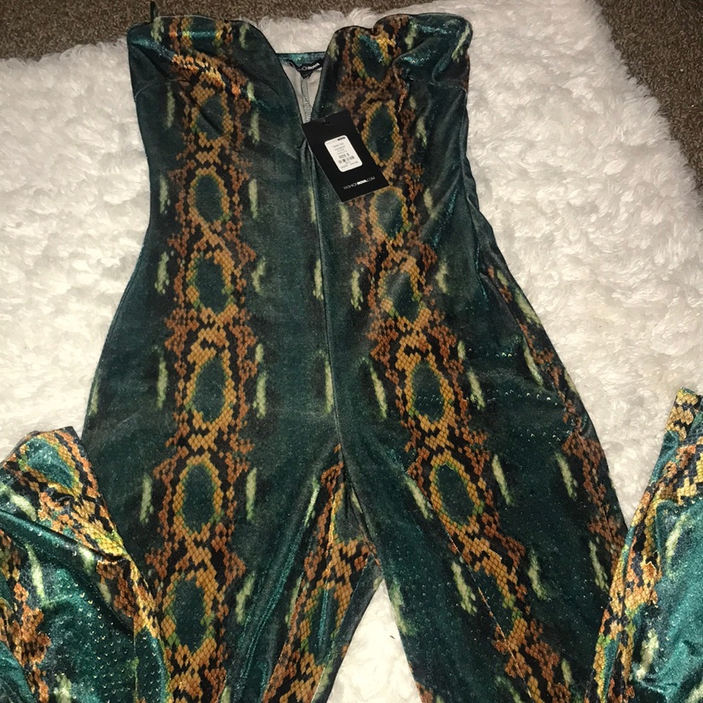 Size S/M one piece women’s Jumpsuit New